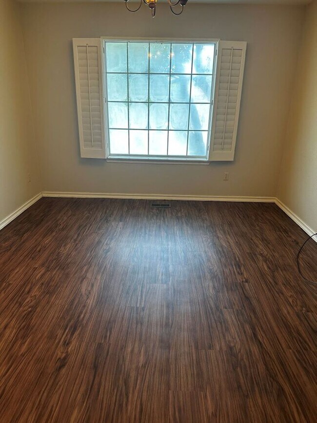 Building Photo - Spacious home for a Great Price! Edmond Sc...