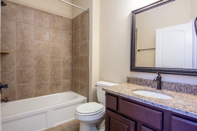 Building Photo - 34 Canoe Bend Ct