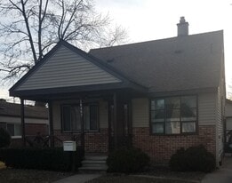 Building Photo - 18407 Lennane