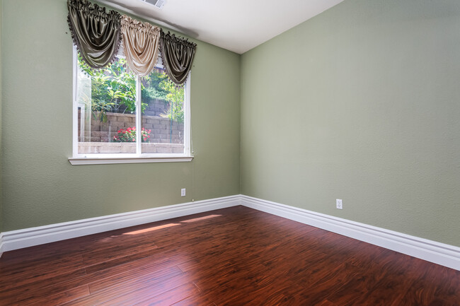 Building Photo - 5295 Crystyl Ranch Dr