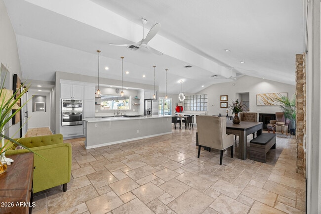 Building Photo - 14436 N Coral Gables Dr