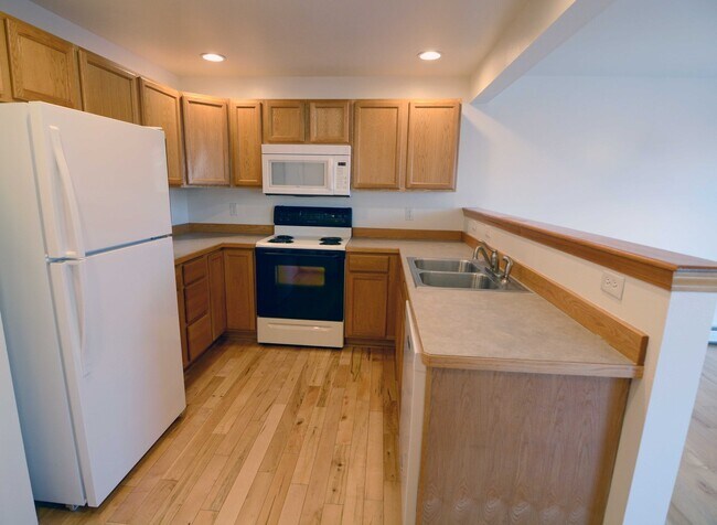 Building Photo - Midtown 3 Bed Condo with Bridger Views