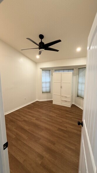 Building Photo - 20203 Majestic St