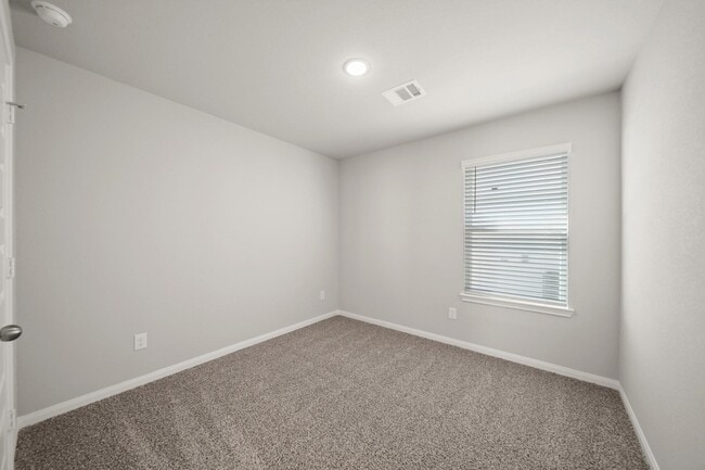 Building Photo - 312 Mouflon Dr