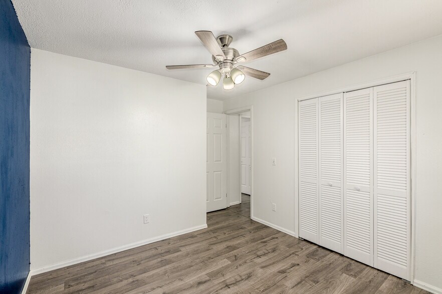 Building Photo - 1549 S Evanston St