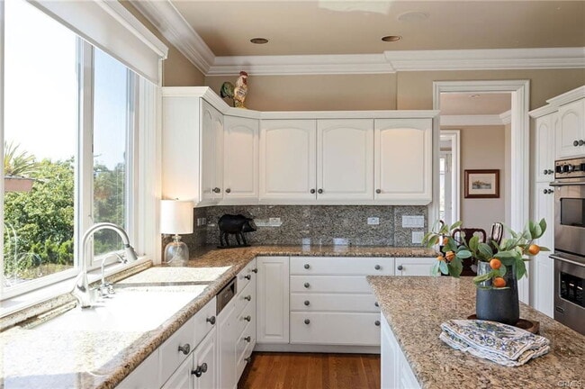 Building Photo - 922 Duncan Ave