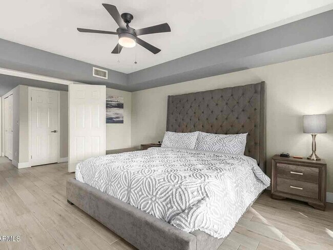 Building Photo - 6583 N 79th Pl