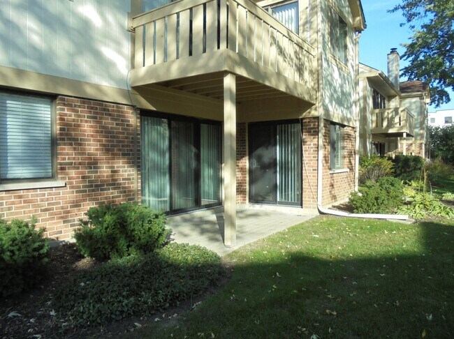 Building Photo - 1021 Boxwood Ct