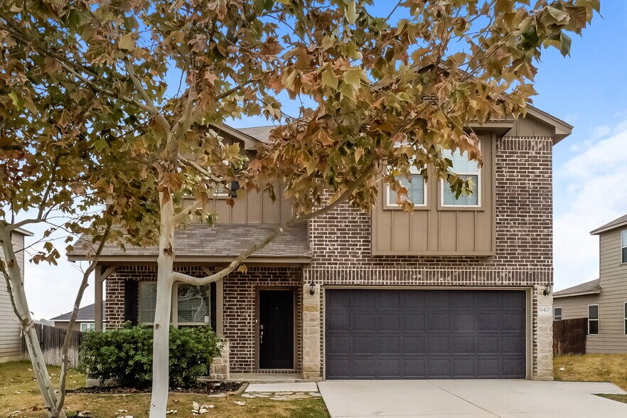Primary Photo - 640 Community Dr