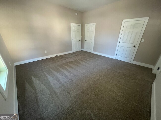 Building Photo - 6104 Blair St NE