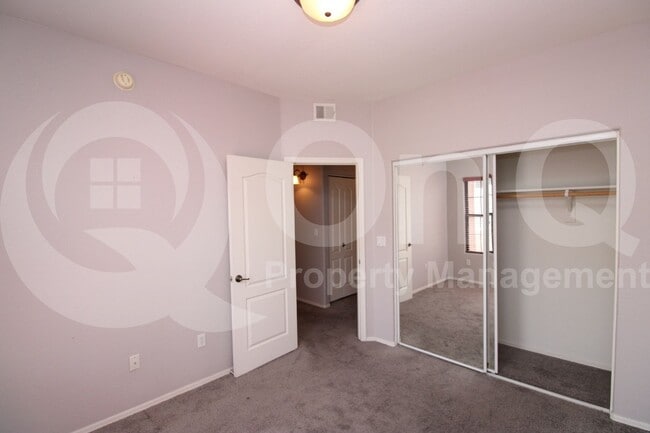Building Photo - 3150 E Beardsley Rd