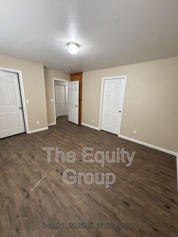Building Photo - 2322 N Vickie Ct