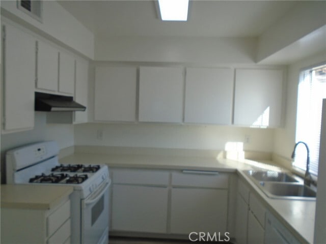 Building Photo - 9361 Shadowood Dr