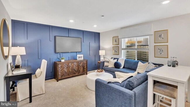 Building Photo - 1090 Meadowlark Dr