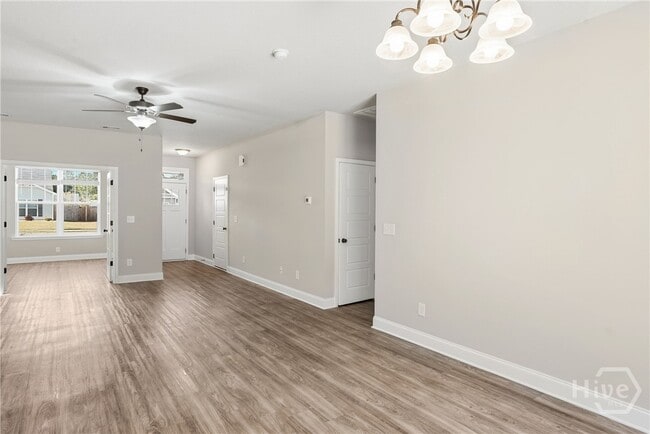 Building Photo - 105 Danielle Loop