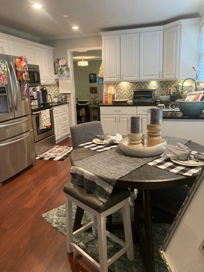 Building Photo - 5122 W 50th Terrace