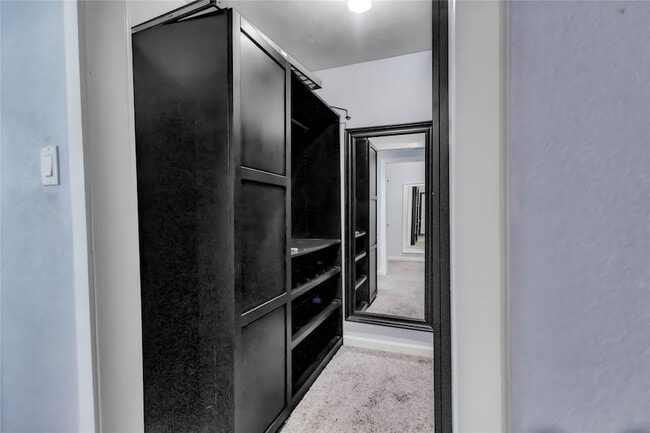 Building Photo - 2848 Azalea Ave