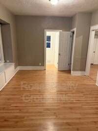 Building Photo - 1403 Navarre Ave