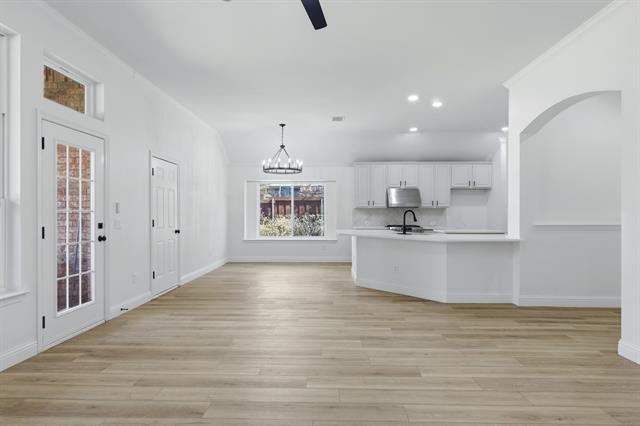 Building Photo - 3013 Kimble Dr