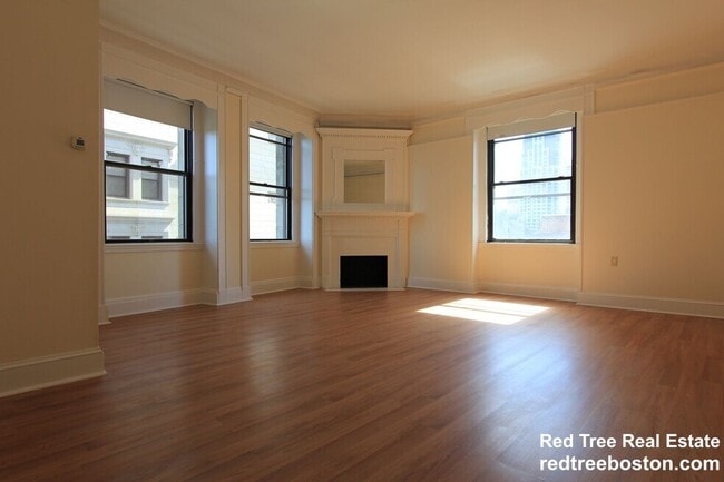 Building Photo - 62 Boylston St