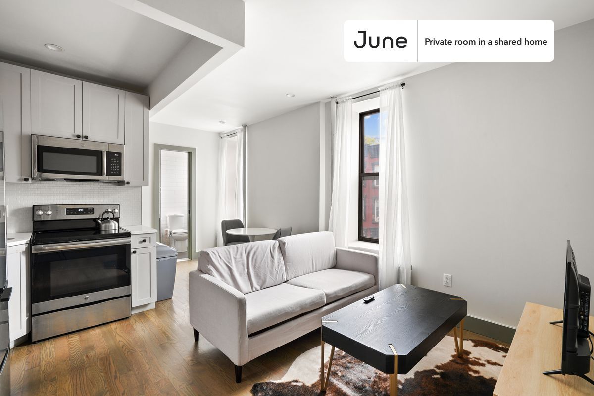 Building Photo - Room in Shared 2 bed/1 bath home