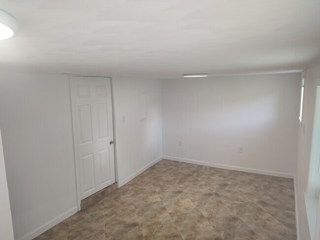 Third BR - 4011 Bandy Rd