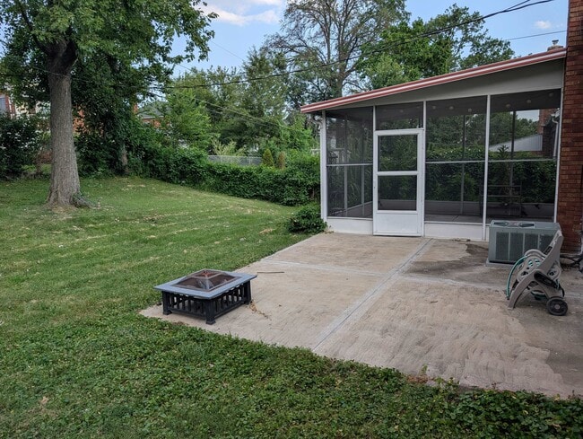 Building Photo - 8612 Neier Ln