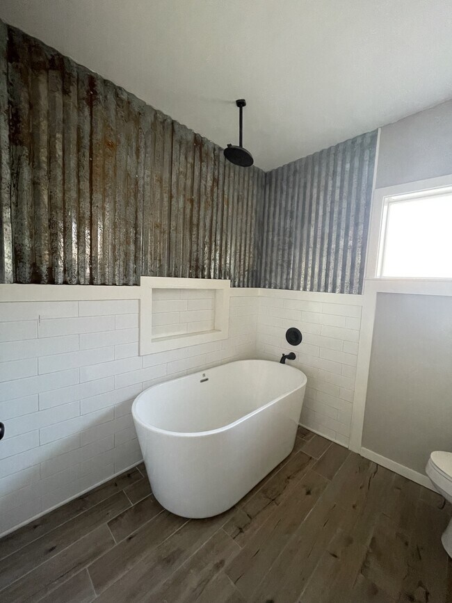 Building Photo - 5113 Wally Dr