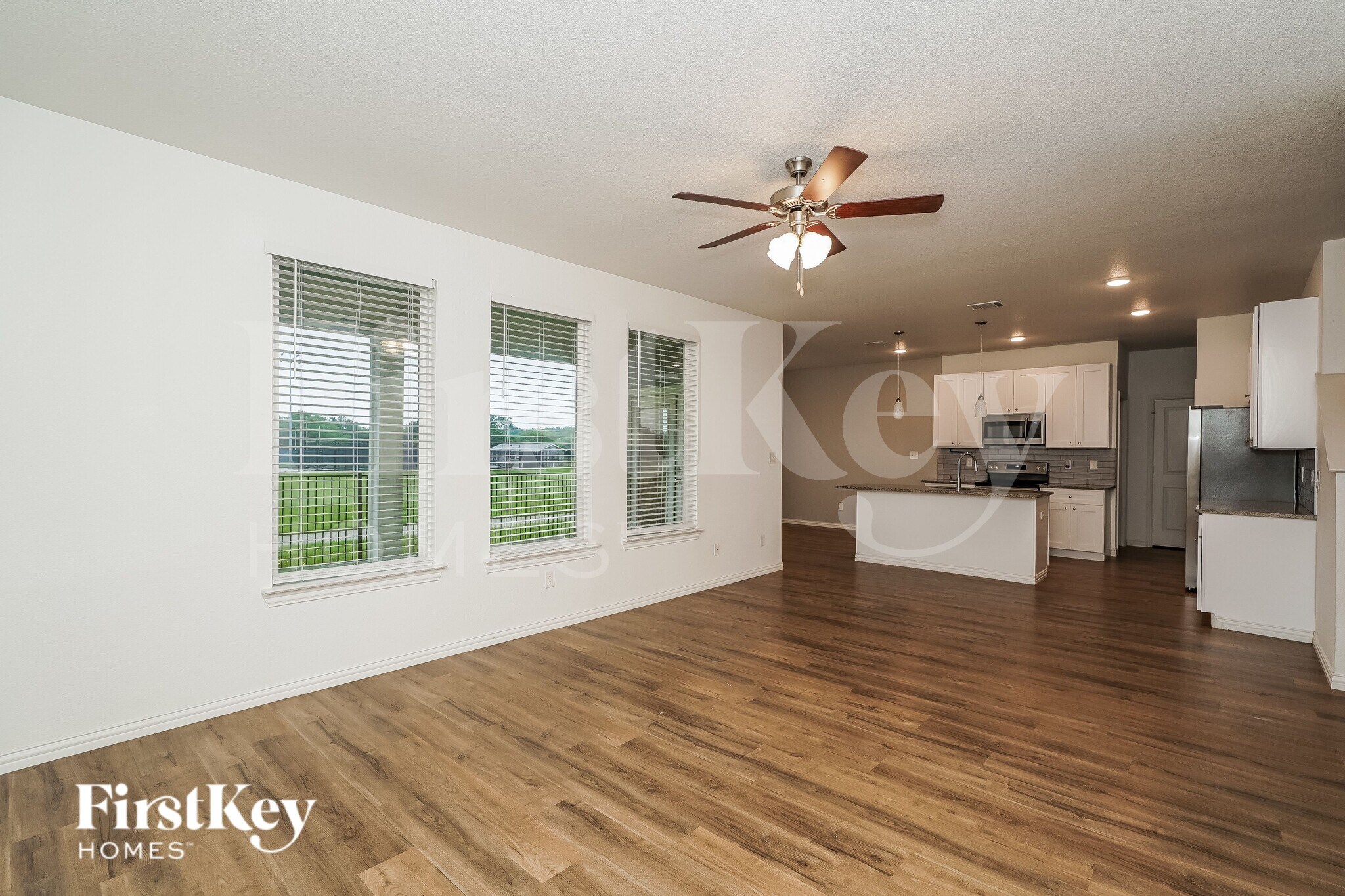 Building Photo - 7340 Parkside Pl Dr