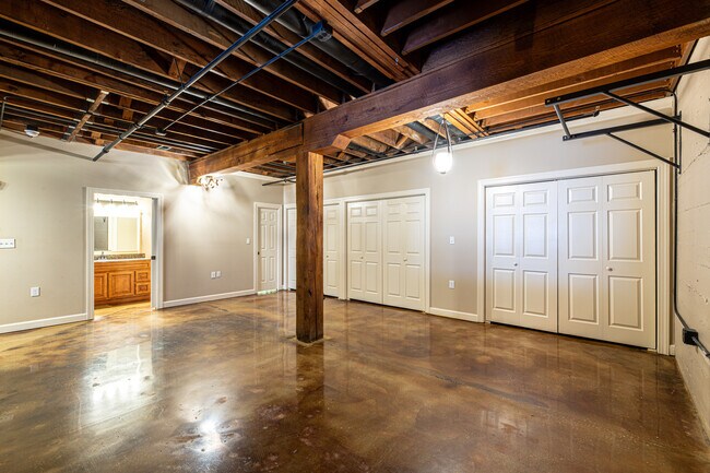 Building Photo - 126 McCammon Ave