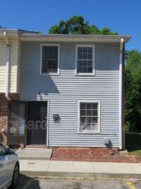 Building Photo - 160 Pine Creek Ct Ext