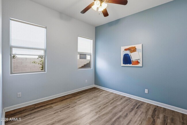 Building Photo - 1142 E Bajor St