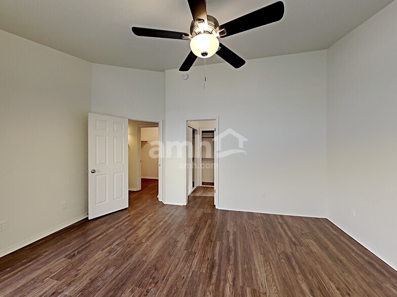 Building Photo - 1279 N Black Wolf Ave
