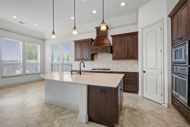 Building Photo - 1644 Longwood Glen Ln