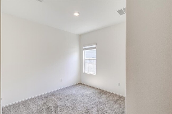 Building Photo - 7420 Tonka Ln