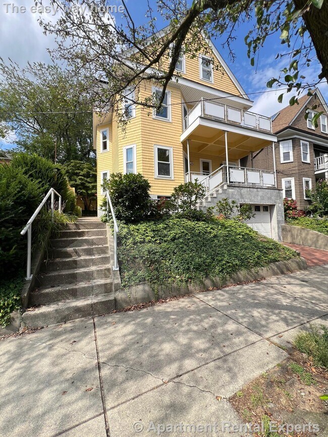 Building Photo - 10 Packard Ave