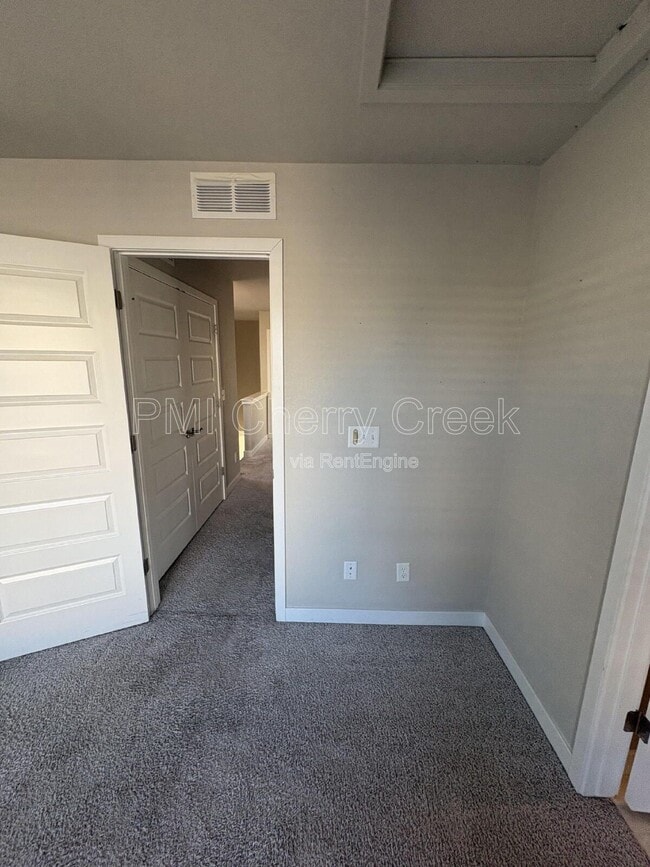 Building Photo - 2406 S Troy Ct