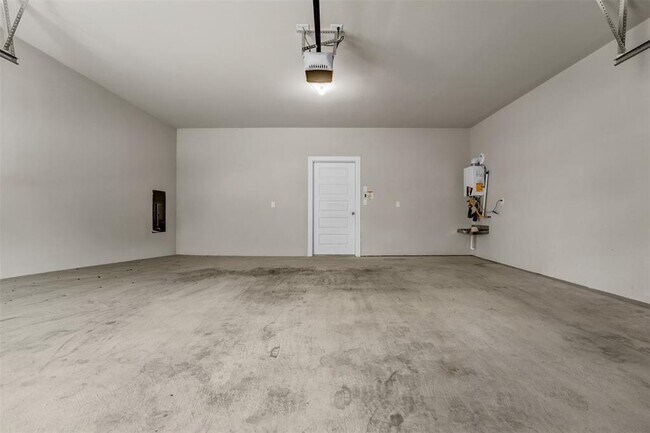 Building Photo - 7509 Grand Linden Wy