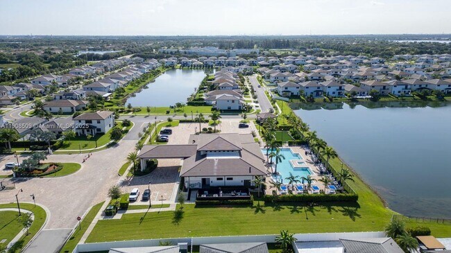 Building Photo - 17353 SW 46th St