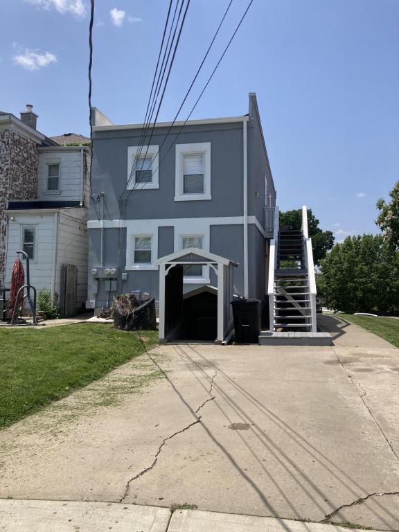 Building Photo - 517 Holmes St