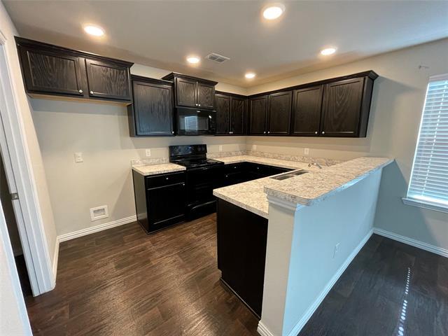 Building Photo - 1544 Chama Dr