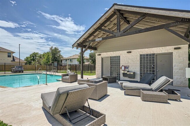 Building Photo - 821 Durness Dr