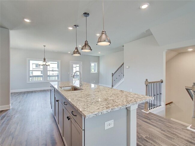 Building Photo - 1095 Knoxboro Ln