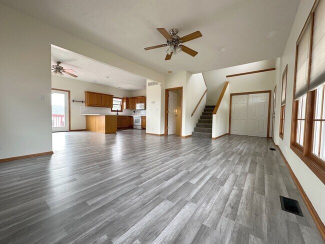 Building Photo - 8621 Lavender Cir