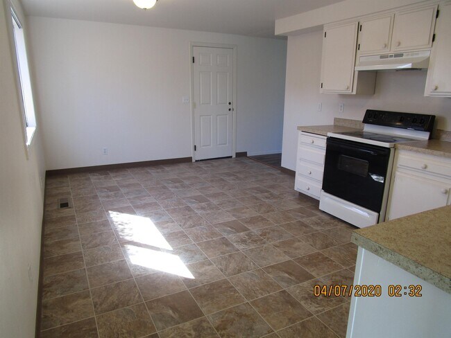 Building Photo - 410 Olney St
