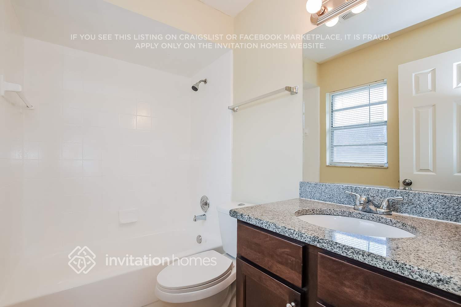 Building Photo - 1380 San Diego Ct