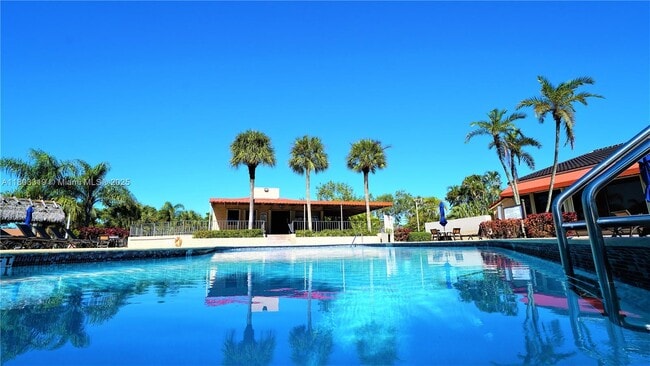 Building Photo - 3823 Estepona Ave