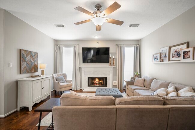 Building Photo - 16315 Hammerwood Ct