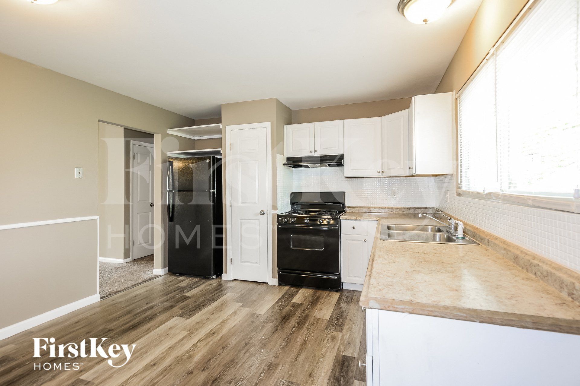 Building Photo - 405 Albert Dr