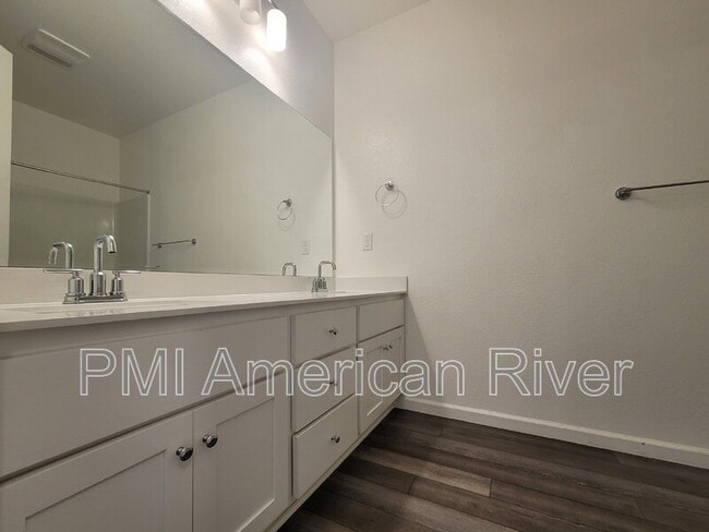Building Photo - 4371 Garonne Walk